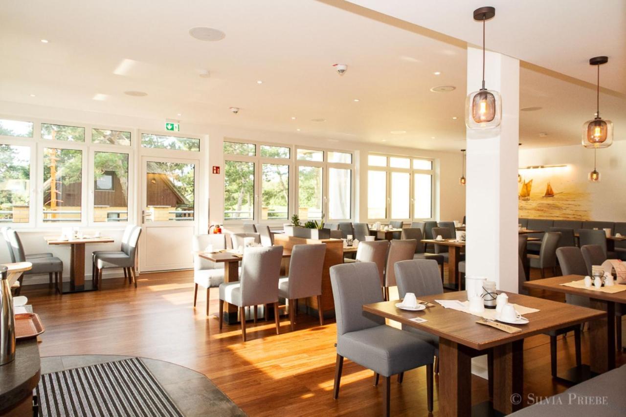 Ostseehotel Wustrow Вустров Экстерьер фото