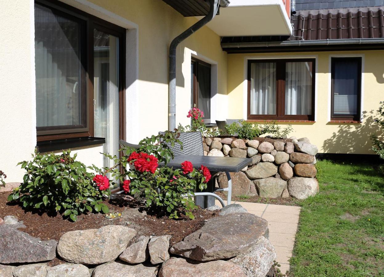 Ostseehotel Wustrow Вустров Экстерьер фото